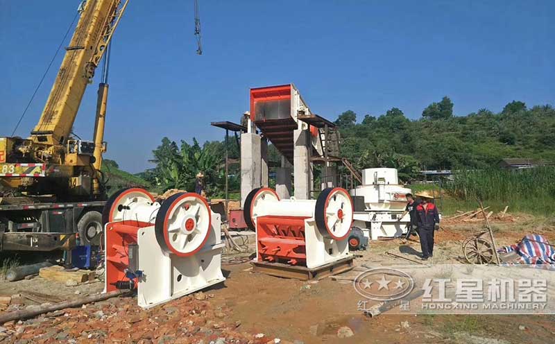 顎破+細(xì)顎破+制砂機(jī)現(xiàn)場 顎破+細(xì)顎破+制砂機(jī)現(xiàn)場