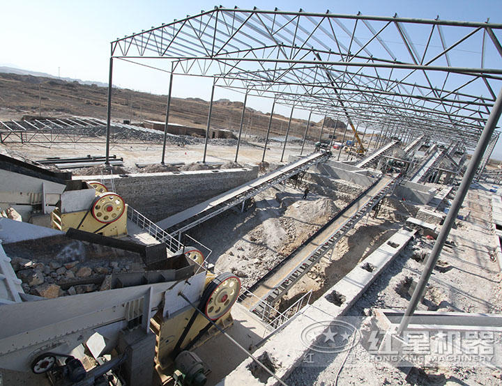 大型砂石生產(chǎn)線現(xiàn)場(chǎng)圖 大型砂石生產(chǎn)線現(xiàn)場(chǎng)圖