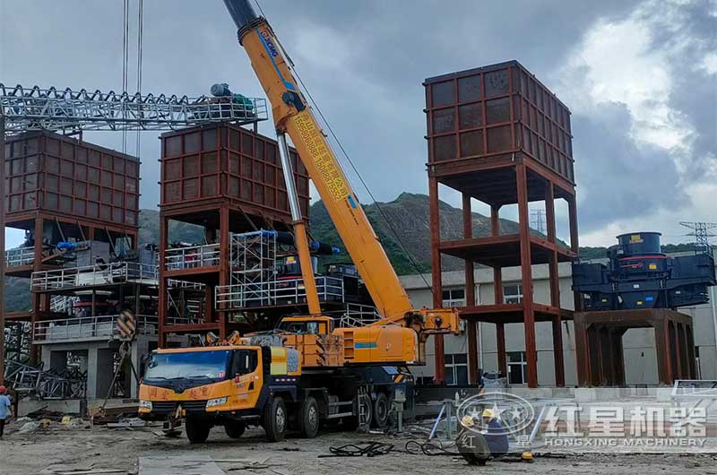 單缸圓錐破+沖擊式制砂機(jī)現(xiàn)場(chǎng) 單缸圓錐破+沖擊式制砂機(jī)現(xiàn)場(chǎng)