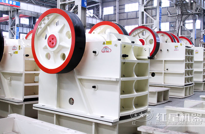 花崗巖顎式破碎機(jī) 花崗巖顎式破碎機(jī)