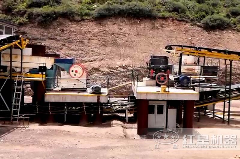 沖擊破搭配顎破、圓錐破現(xiàn)場