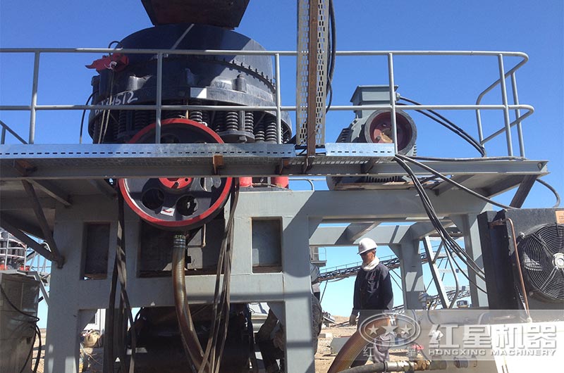 圓錐機(jī)應(yīng)用現(xiàn)場(chǎng) 圓錐機(jī)應(yīng)用現(xiàn)場(chǎng)