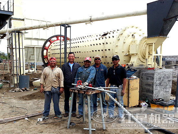 現場作業(yè)中 現場作業(yè)中