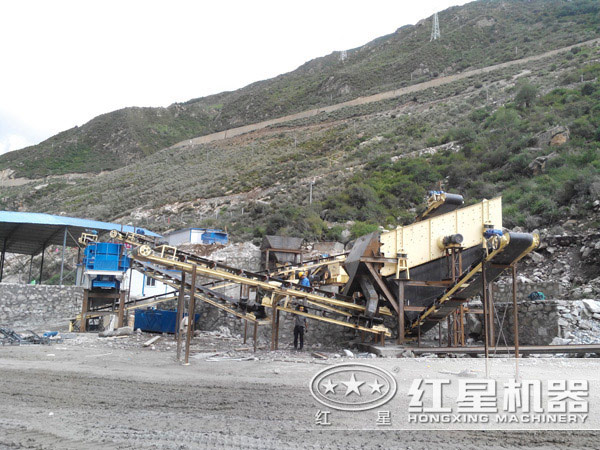 制砂生產(chǎn)線中的圓振動篩 制砂生產(chǎn)線中的圓振動篩