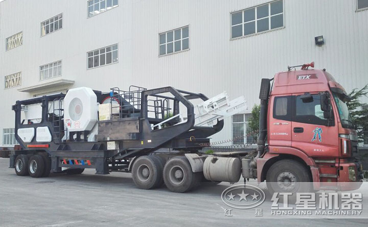 移動(dòng)鋼渣破碎機(jī)發(fā)貨現(xiàn)場(chǎng) 移動(dòng)鋼渣破碎機(jī)發(fā)貨現(xiàn)場(chǎng)