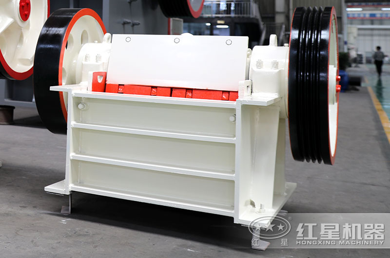 細(xì)顎式破碎機(jī) 細(xì)顎式破碎機(jī)