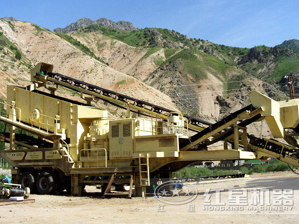 流動圓錐磕石機生產現(xiàn)場 流動圓錐磕石機生產現(xiàn)場