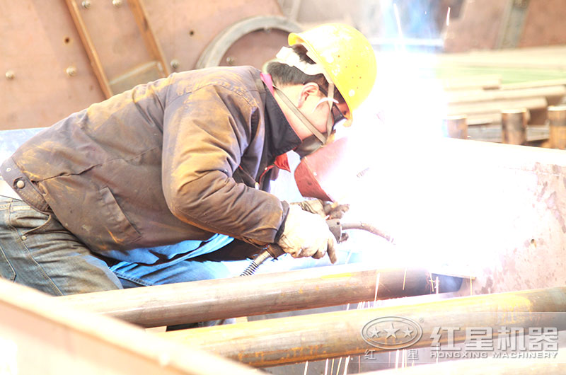 任勞任怨，只為你的一個認(rèn)可