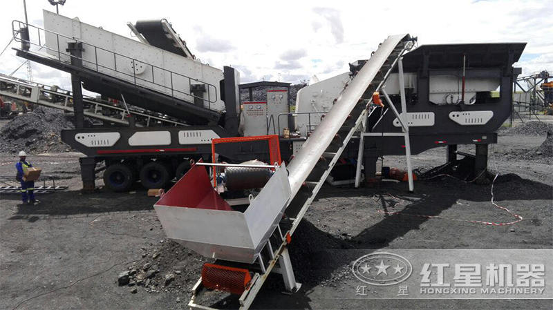 流動碎石機械生產(chǎn)現(xiàn)場 流動碎石機械生產(chǎn)現(xiàn)場