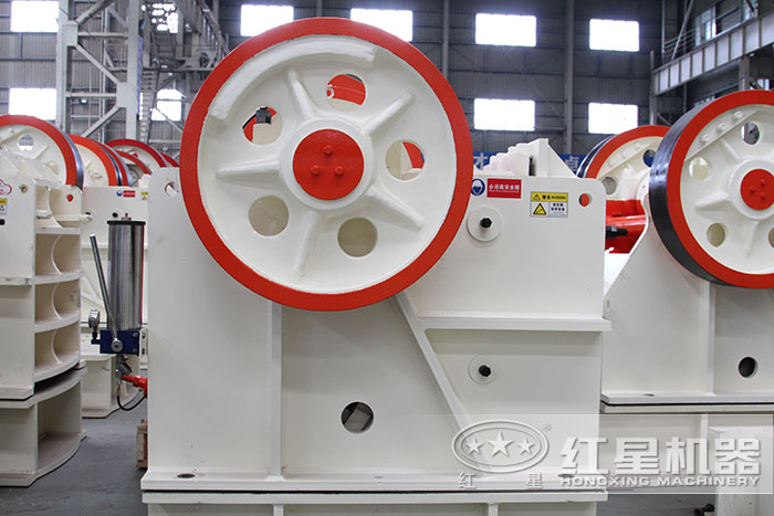 HD德版顎式破碎機(jī) HD德版顎式破碎機(jī)