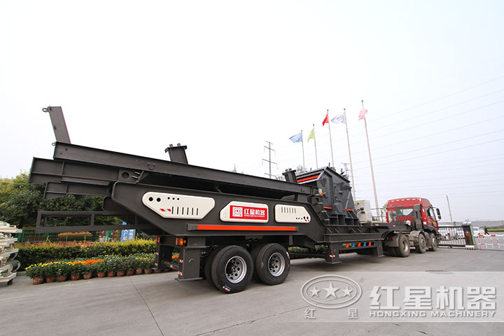 移動式碎石機(jī)器 移動式碎石機(jī)器