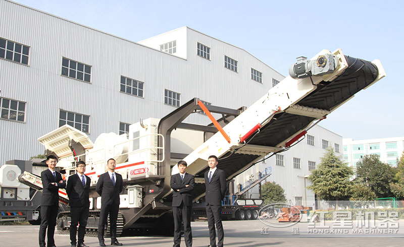 履帶式移動(dòng)破碎機(jī) 履帶式移動(dòng)破碎機(jī)