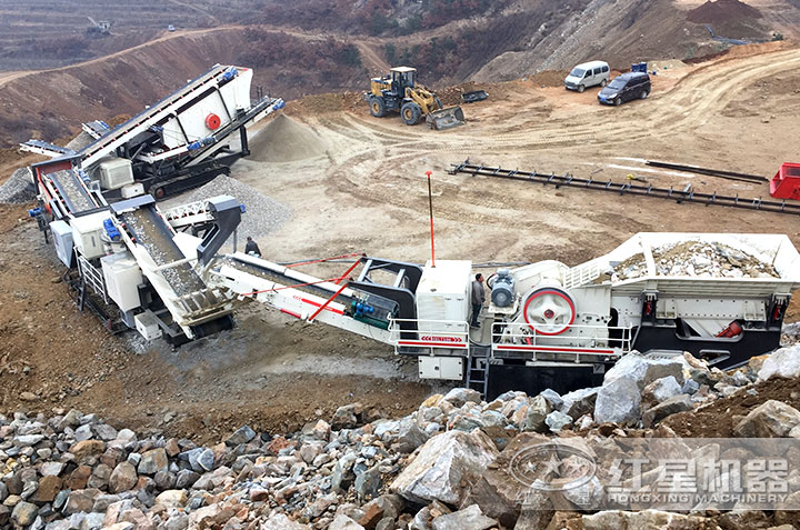 移動石料破碎加工設(shè)備生產(chǎn)現(xiàn)場 移動石料破碎加工設(shè)備生產(chǎn)現(xiàn)場