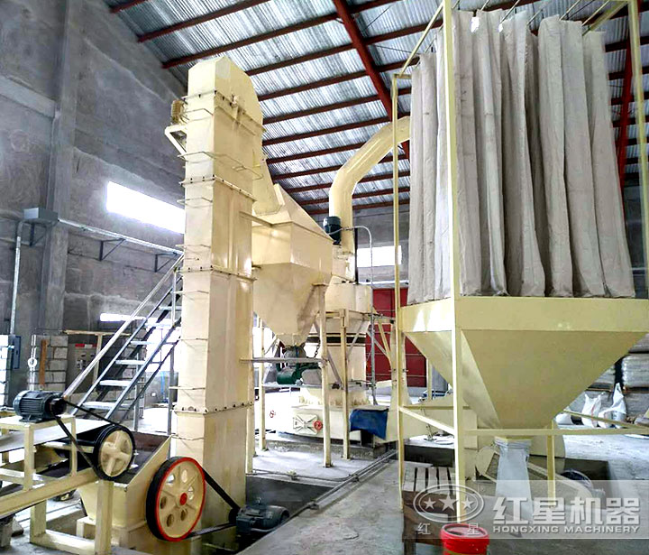 磨粉現(xiàn)場 磨粉現(xiàn)場