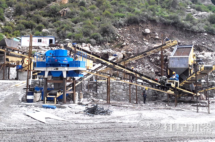 時(shí)產(chǎn)150噸青石破碎生產(chǎn)線 時(shí)產(chǎn)150噸青石破碎生產(chǎn)線