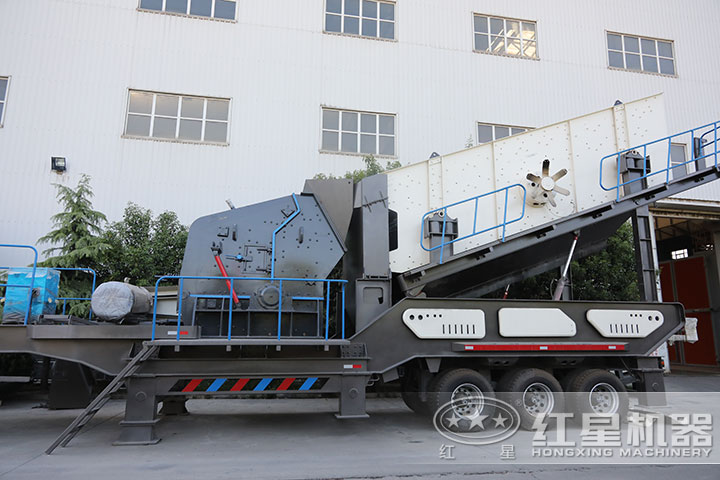 反擊式移動破碎機(jī) 反擊式移動破碎機(jī)