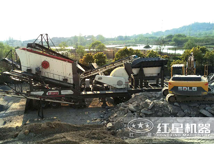 車(chē)載碎石機(jī)生產(chǎn)現(xiàn)場(chǎng) 車(chē)載碎石機(jī)生產(chǎn)現(xiàn)場(chǎng)