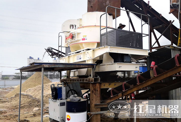 玄武巖制沙機(jī)現(xiàn)場(chǎng) 玄武巖制沙機(jī)現(xiàn)場(chǎng)