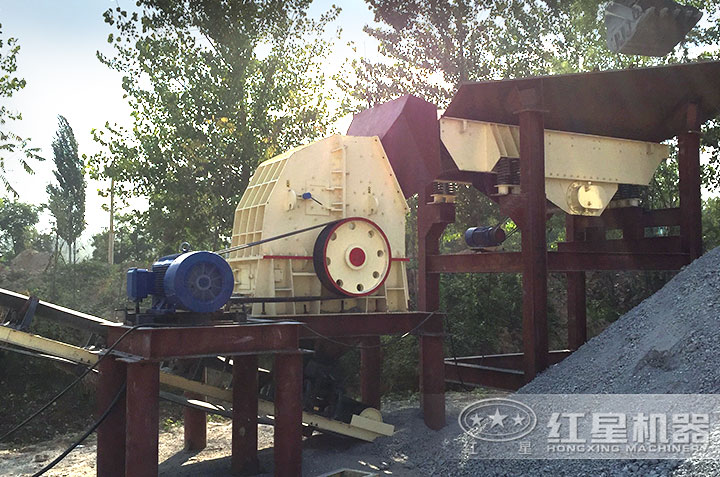 PCZ型重錘式破碎機(jī)客戶現(xiàn)場(chǎng) PCZ型重錘式破碎機(jī)客戶現(xiàn)場(chǎng)