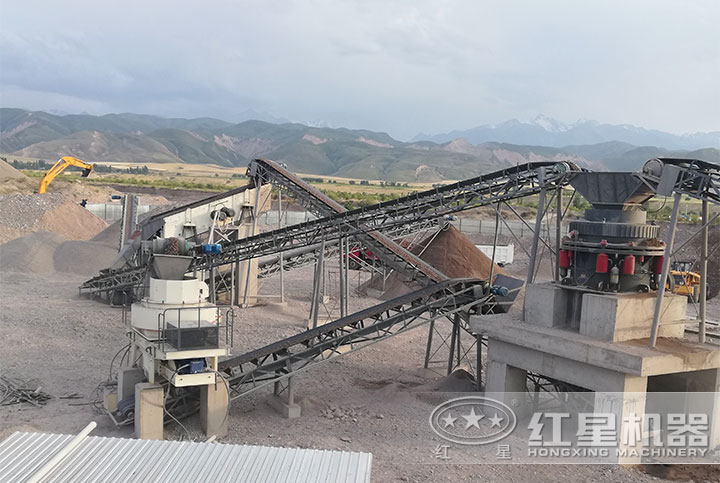 鵝卵石打沙現(xiàn)場 鵝卵石打沙現(xiàn)場