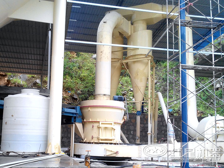 高壓微粉磨作業(yè)現(xiàn)場(chǎng) 高壓微粉磨作業(yè)現(xiàn)場(chǎng)