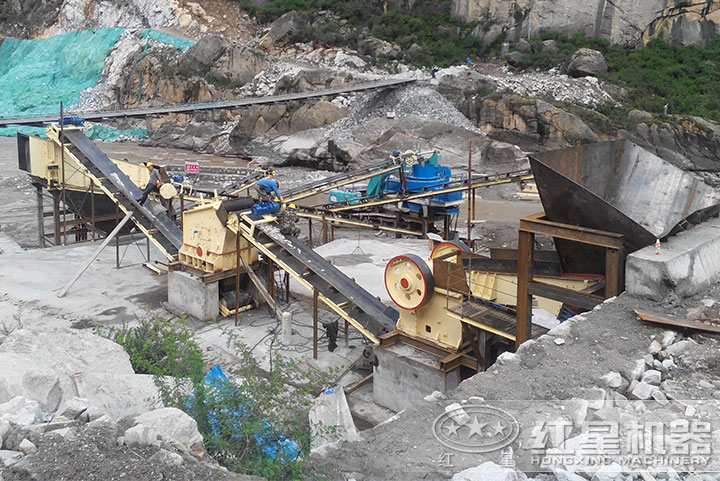 碎石全套設(shè)備安裝現(xiàn)場(chǎng) 碎石全套設(shè)備安裝現(xiàn)場(chǎng)