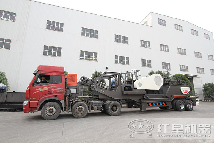 移動破碎機發(fā)貨 移動破碎機發(fā)貨