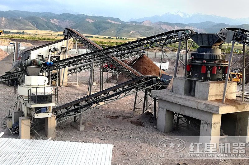 機制砂生產(chǎn)現(xiàn)場 機制砂生產(chǎn)現(xiàn)場