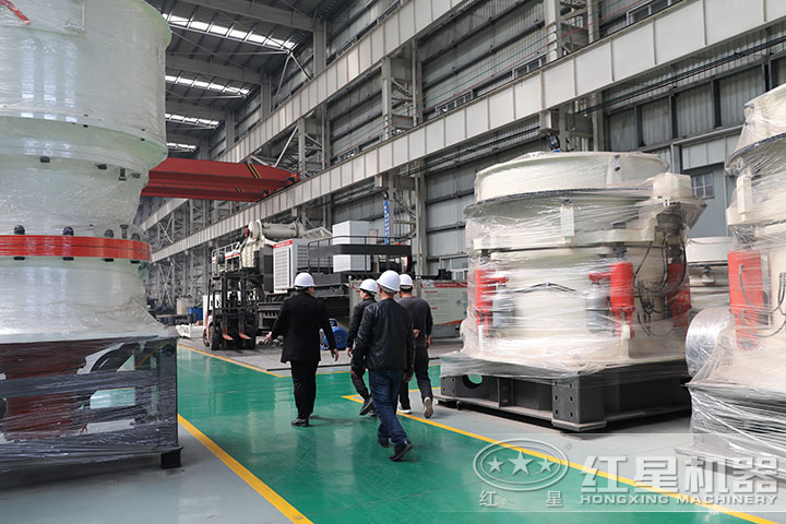 客戶考察圓錐碎石機 客戶考察圓錐碎石機