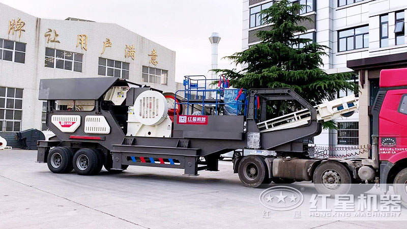 流動(dòng)小型石子破碎機(jī)發(fā)貨現(xiàn)場(chǎng) 流動(dòng)小型石子破碎機(jī)發(fā)貨現(xiàn)場(chǎng)