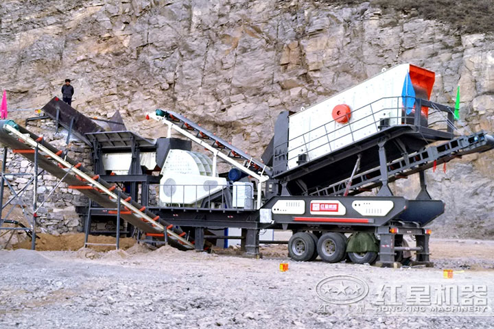 移動(dòng)重錘式破碎機(jī) 移動(dòng)重錘式破碎機(jī)