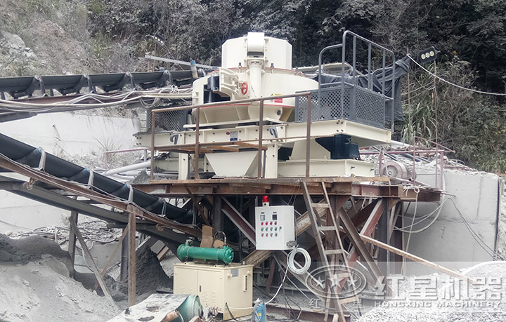 VSI制砂機(jī)作業(yè)現(xiàn)場(chǎng) VSI制砂機(jī)作業(yè)現(xiàn)場(chǎng)