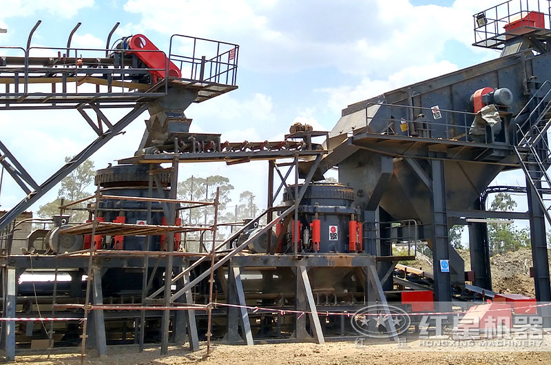 鵝卵石破碎現(xiàn)場 鵝卵石破碎現(xiàn)場