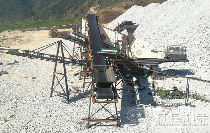 石灰石破碎現(xiàn)場 石灰石破碎現(xiàn)場