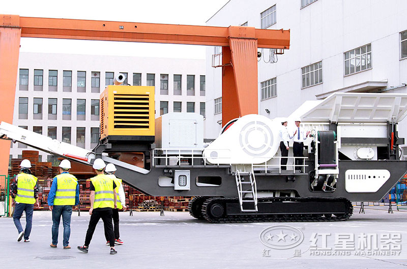 用戶來廠考察，有業(yè)務(wù)經(jīng)理現(xiàn)場(chǎng)報(bào)價(jià)