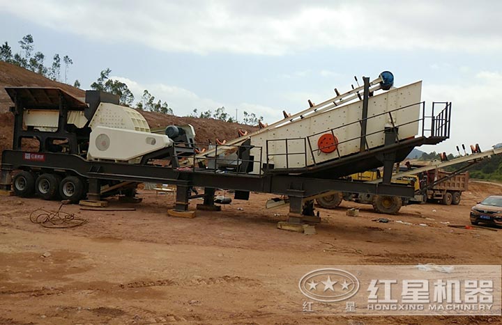 移動(dòng)重錘式碎石機(jī) 移動(dòng)重錘式碎石機(jī)