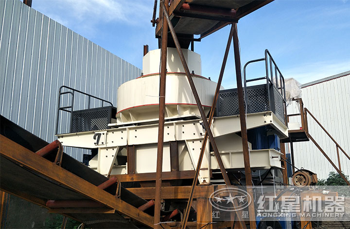 制砂機現(xiàn)場 制砂機現(xiàn)場