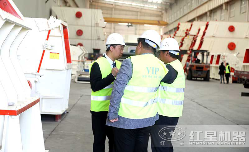 新型重錘破生產(chǎn)車間 新型重錘破生產(chǎn)車間