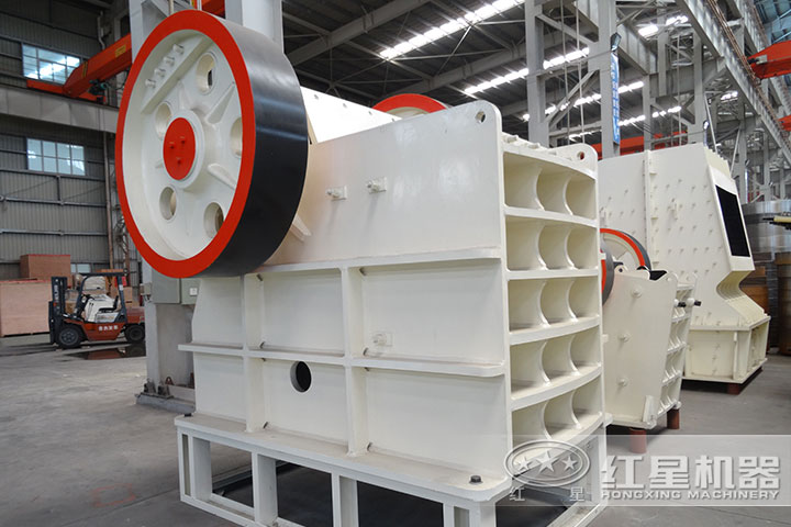 德版顎式破碎機(jī) 德版顎式破碎機(jī)