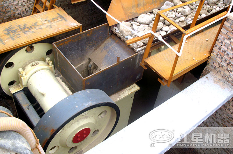 顎式破碎機 顎式破碎機