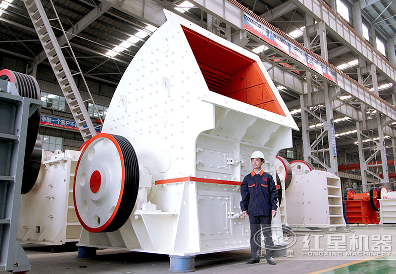 時產(chǎn)2000噸的PCZ型重錘式破碎機 時產(chǎn)2000噸的PCZ型重錘式破碎機