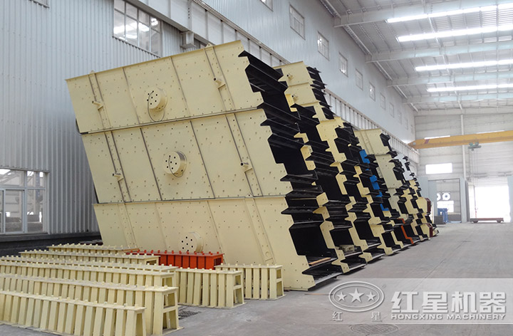 各類規(guī)格的直線振動(dòng)篩 各類規(guī)格的直線振動(dòng)篩