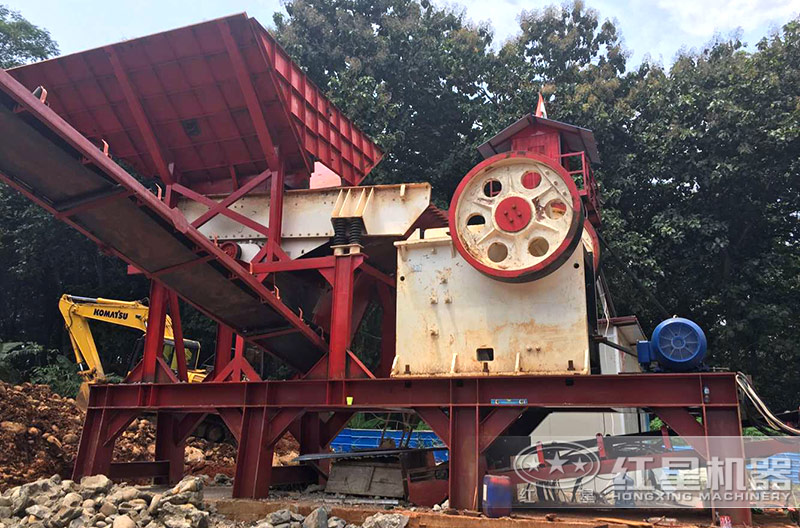 時產(chǎn)150噸河卵石制砂生產(chǎn)線現(xiàn)場 時產(chǎn)150噸河卵石制砂生產(chǎn)線現(xiàn)場