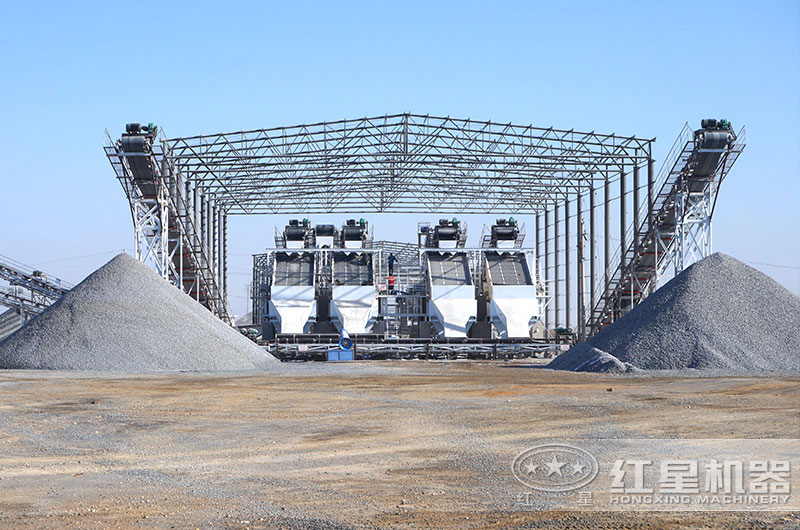 時(shí)產(chǎn)1000噸碎石機(jī)全套生產(chǎn)線現(xiàn)場(chǎng) 時(shí)產(chǎn)1000噸碎石機(jī)全套生產(chǎn)線現(xiàn)場(chǎng)