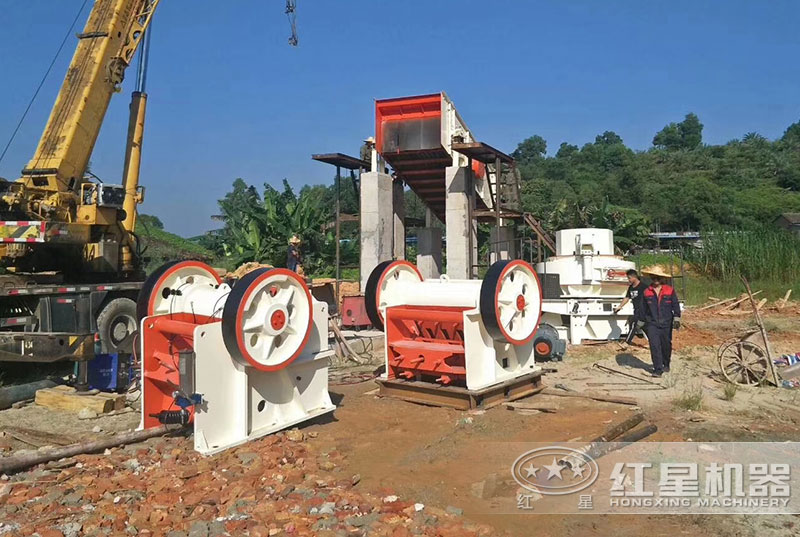 花崗巖破碎制砂生產(chǎn)線 花崗巖破碎制砂生產(chǎn)線