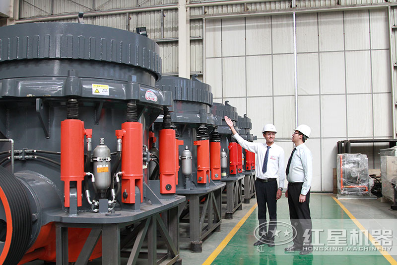 紅星砂石粉碎機(jī)支持到廠考察 紅星砂石粉碎機(jī)支持到廠考察