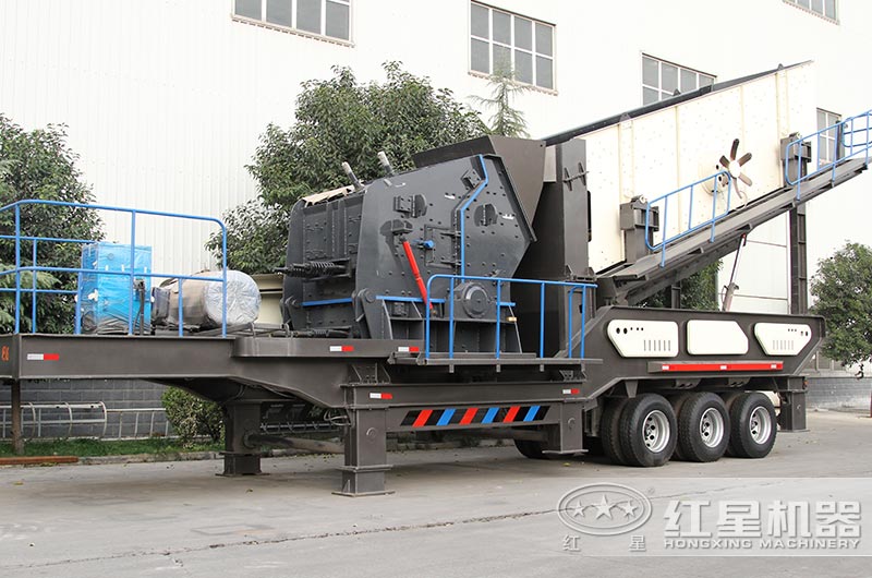 輪胎式移動磕石機(jī) 輪胎式移動磕石機(jī)