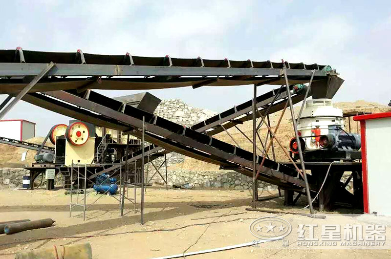 破碎生產(chǎn)線現(xiàn)場 破碎生產(chǎn)線現(xiàn)場