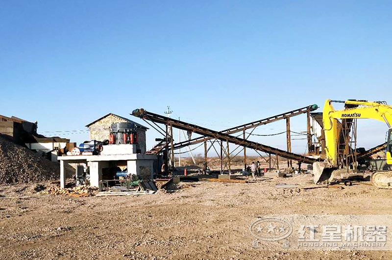 顎式破碎機、圓錐破碎機作業(yè)現(xiàn)場