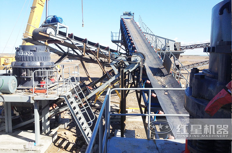 礦石圓錐破碎機(jī)現(xiàn)場(chǎng)作業(yè)圖片 礦石圓錐破碎機(jī)現(xiàn)場(chǎng)作業(yè)圖片